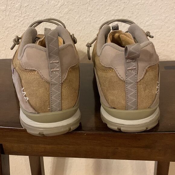 OBOZ, JEANETTE, low, lace up shoe, suede, ladies 9.5 , near new - Picture 5 of 9